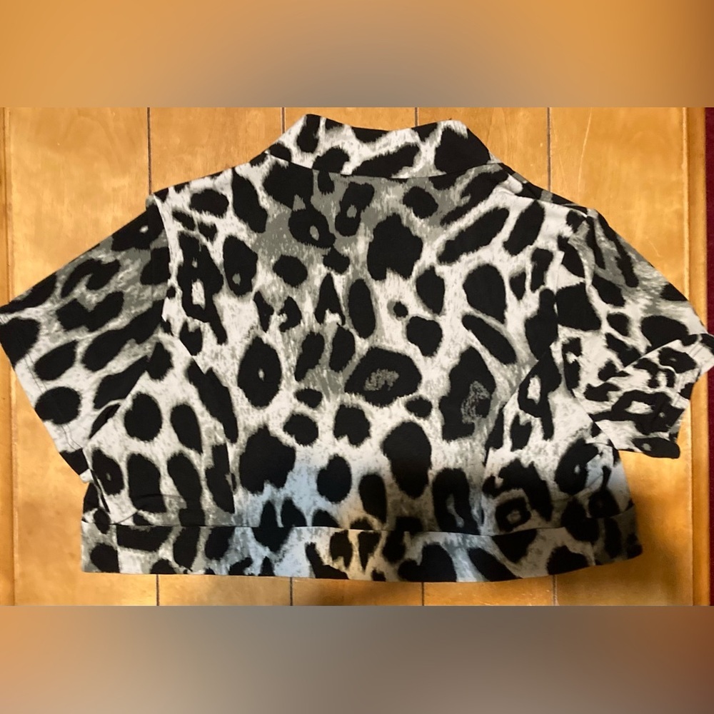 Nina Leonard Black and Gray Animal Print Shrug - Picture 10 of 10